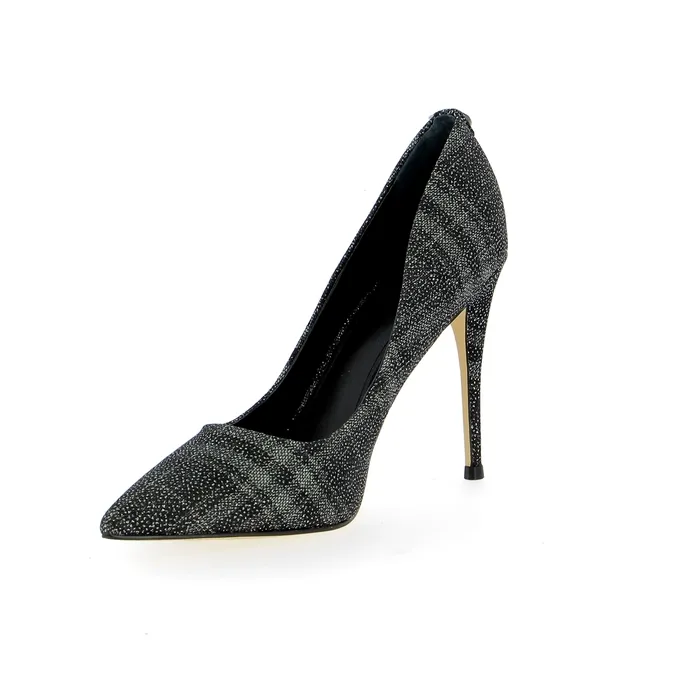 Guess Pumps