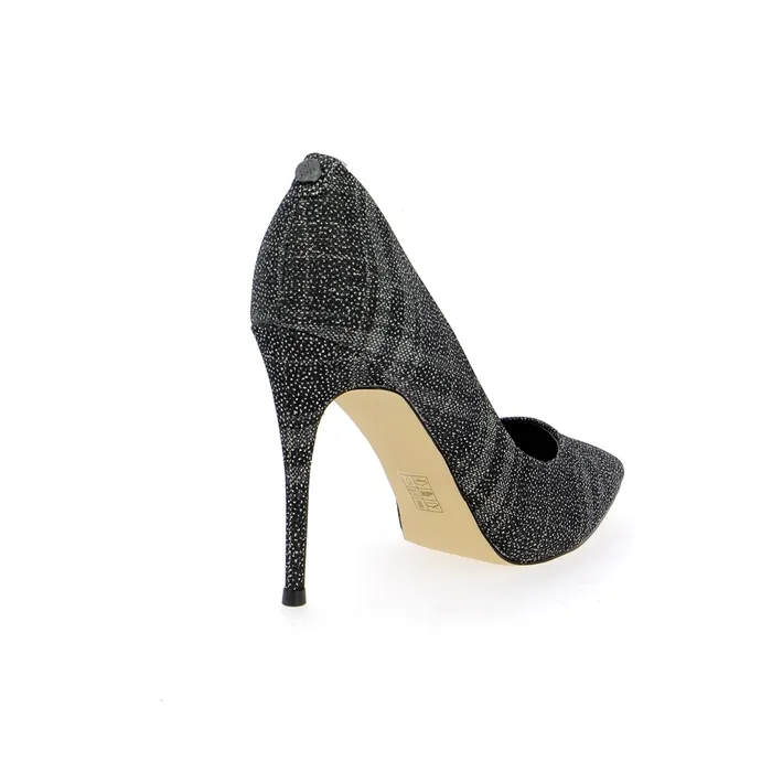 Guess Pumps