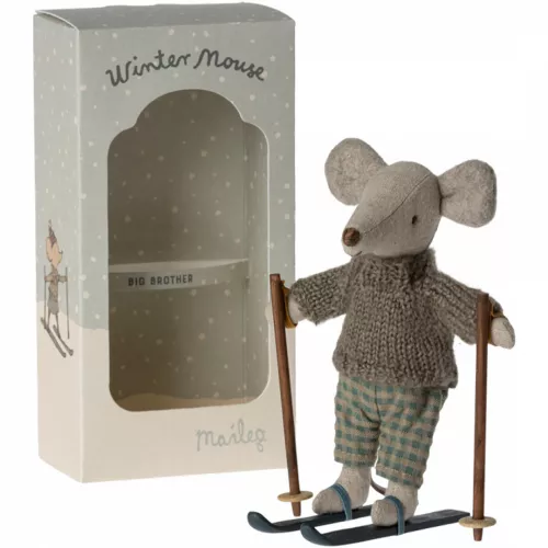 MAILEG KNUFFELMUIS GROTE BROER OP SKI'S  13 CM